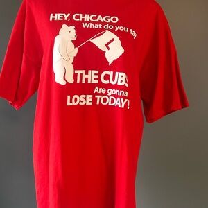 Gildan Red Chicago Cubs Graphic Tee